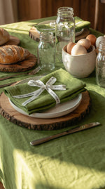 Afbeelding in Gallery-weergave laden, Sla groene servetten van 100% linnen (set van 4) – 45x45 cm
