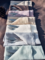 Afbeelding in Gallery-weergave laden, Lilac Tablecloth from soft natural linen
