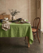 Afbeelding in Gallery-weergave laden, Tafelkleed van zacht natuurlijk linnen in Lettuce Green
