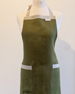 Linen apron in natural linen