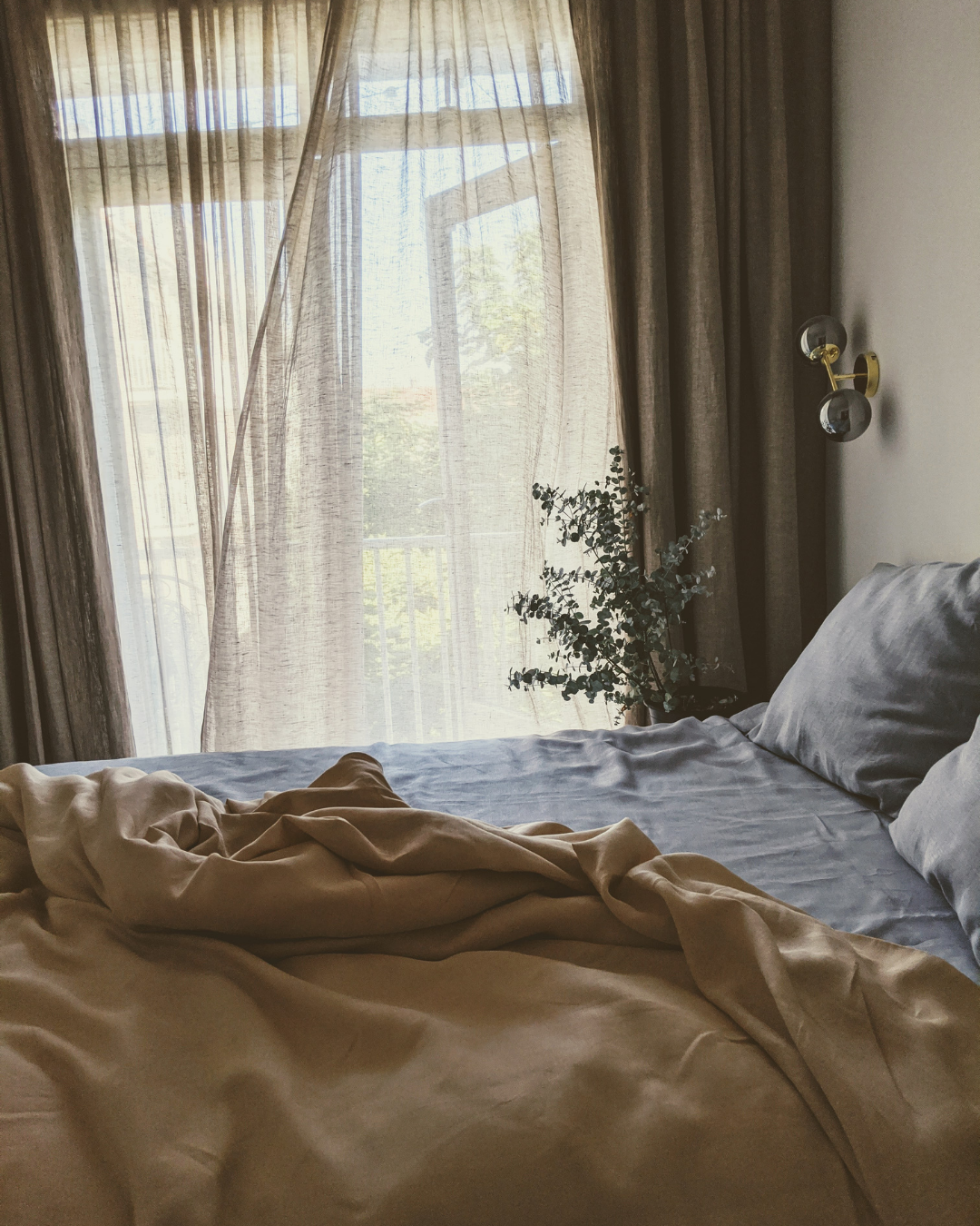 Beige bedding set from soft linen
