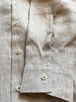 Afbeelding in Gallery-weergave laden, Linen shirt in natural colour with band collar
