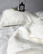 Afbeelding in Gallery-weergave laden, White bedding set from soft linen
