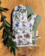 Load image into Gallery viewer, Linen oven mittens in Garden flowers &amp; Olive
