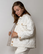 Afbeelding in Gallery-weergave laden, Quilted linen jacket Off White
