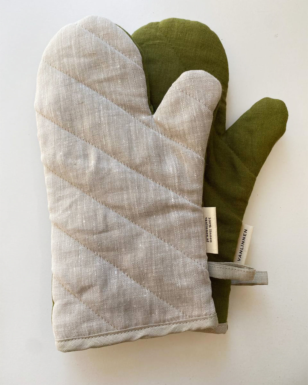Linen oven mittens in Hunting green & Flax 1 pcs.