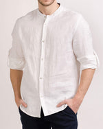 Load image into Gallery viewer, Linen shirt in white with band collar
