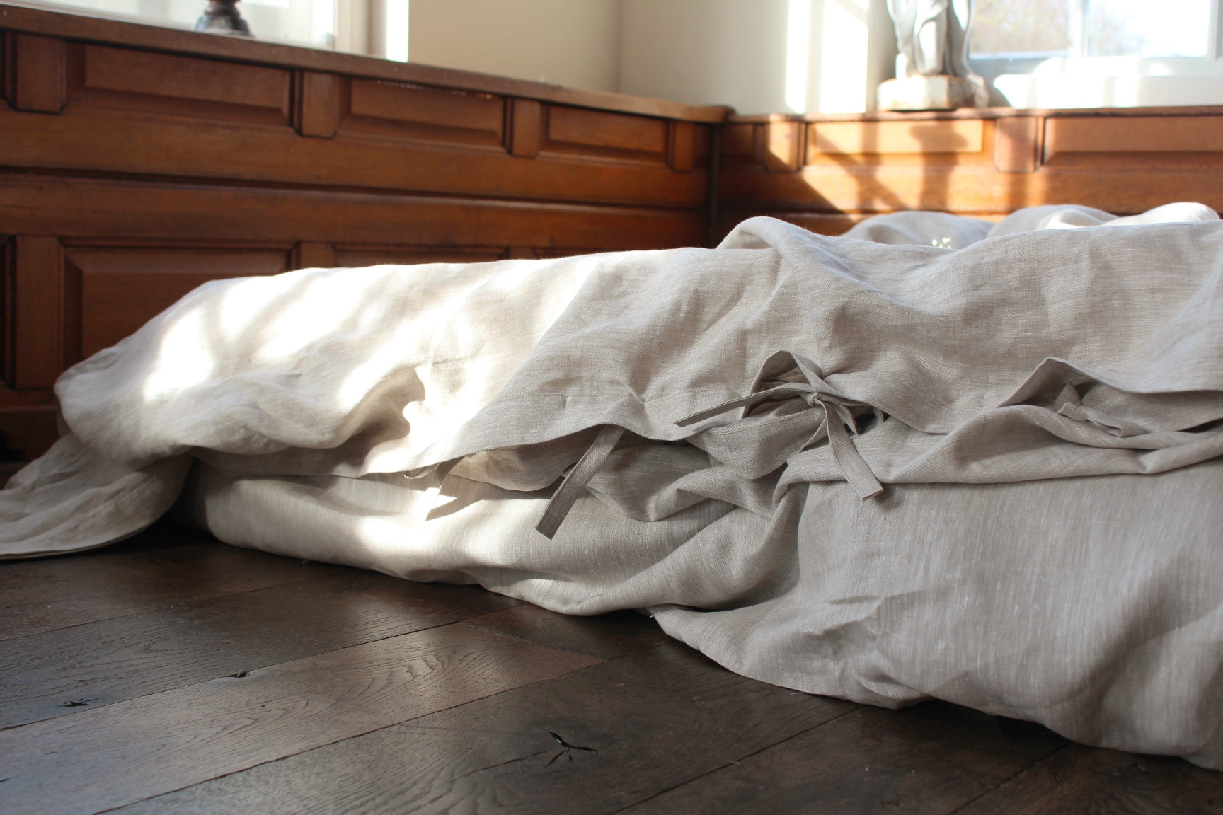 Natural linen bedding set from natural colour of flax