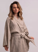 Load image into Gallery viewer, Linen short kimono - multiple colours
